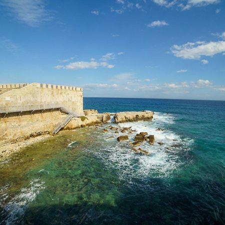 La Terrazza Sull'Antico Mercato Di Ortigia シラクーサ エクステリア 写真
