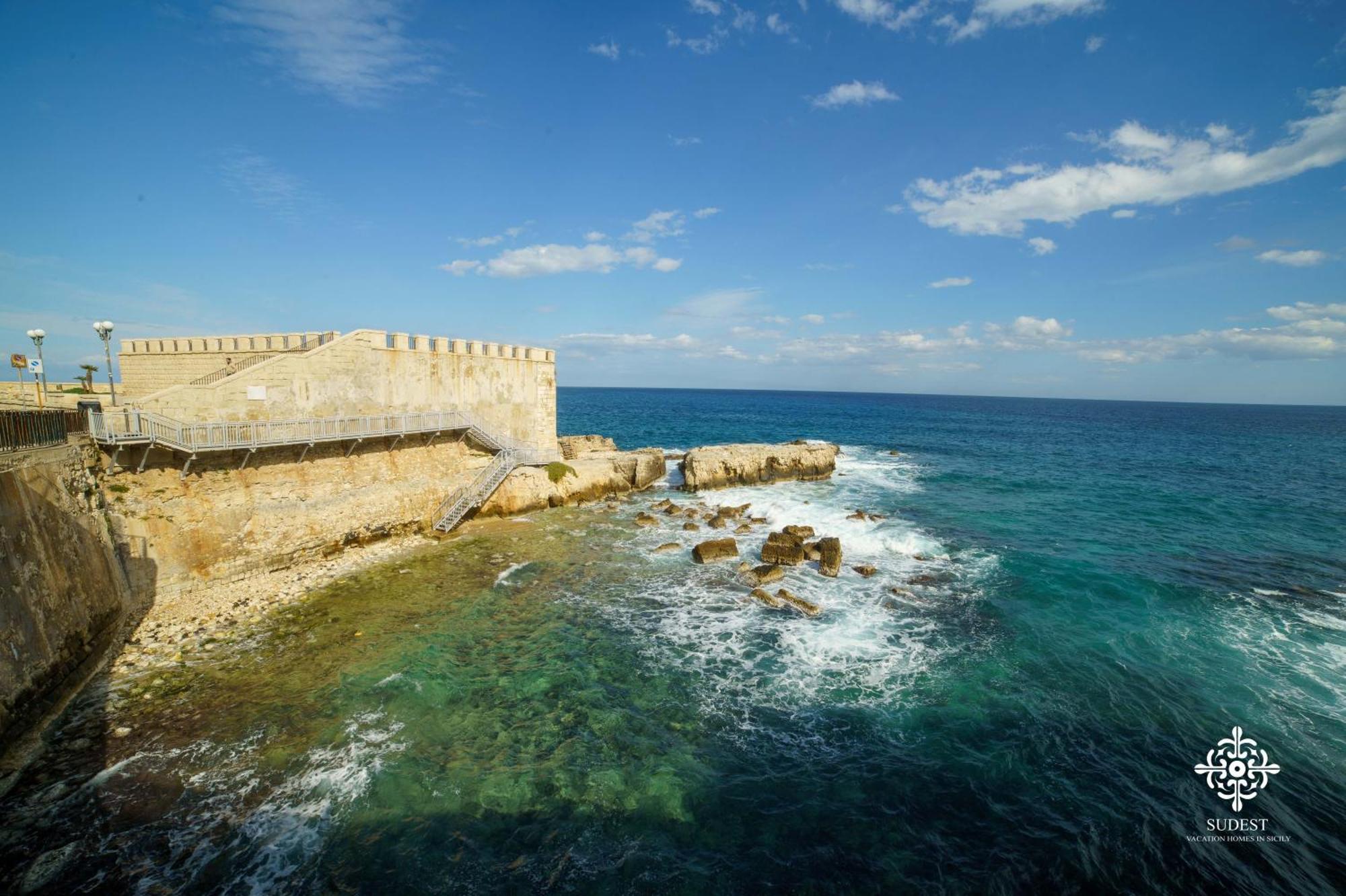 La Terrazza Sull'Antico Mercato Di Ortigia シラクーサ エクステリア 写真