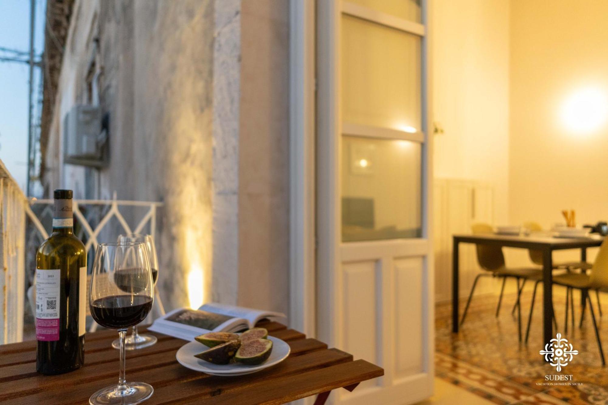 La Terrazza Sull'Antico Mercato Di Ortigia シラクーサ エクステリア 写真