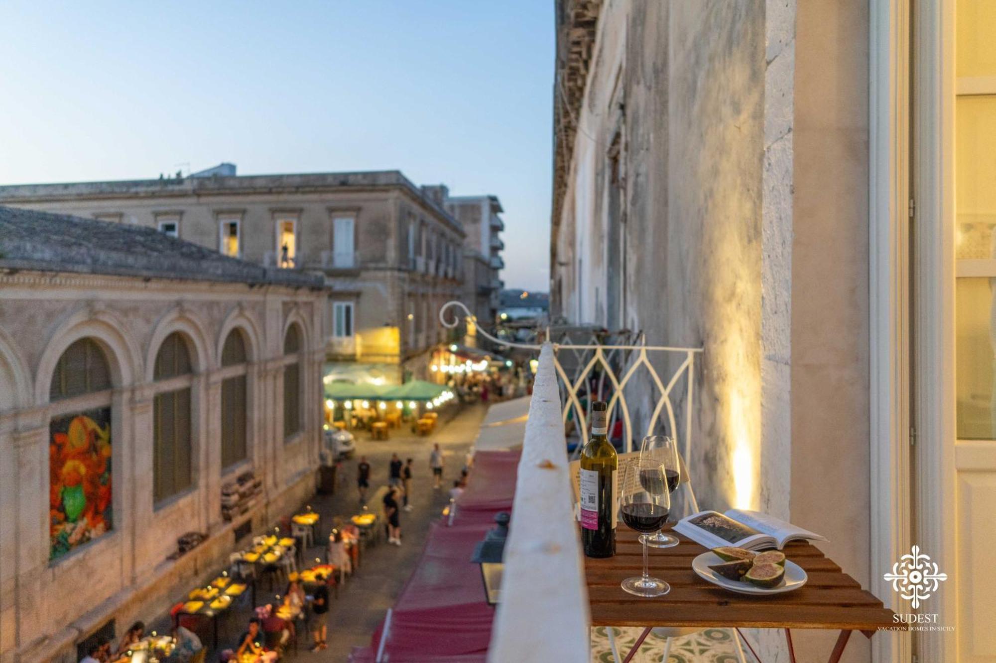 La Terrazza Sull'Antico Mercato Di Ortigia シラクーサ エクステリア 写真