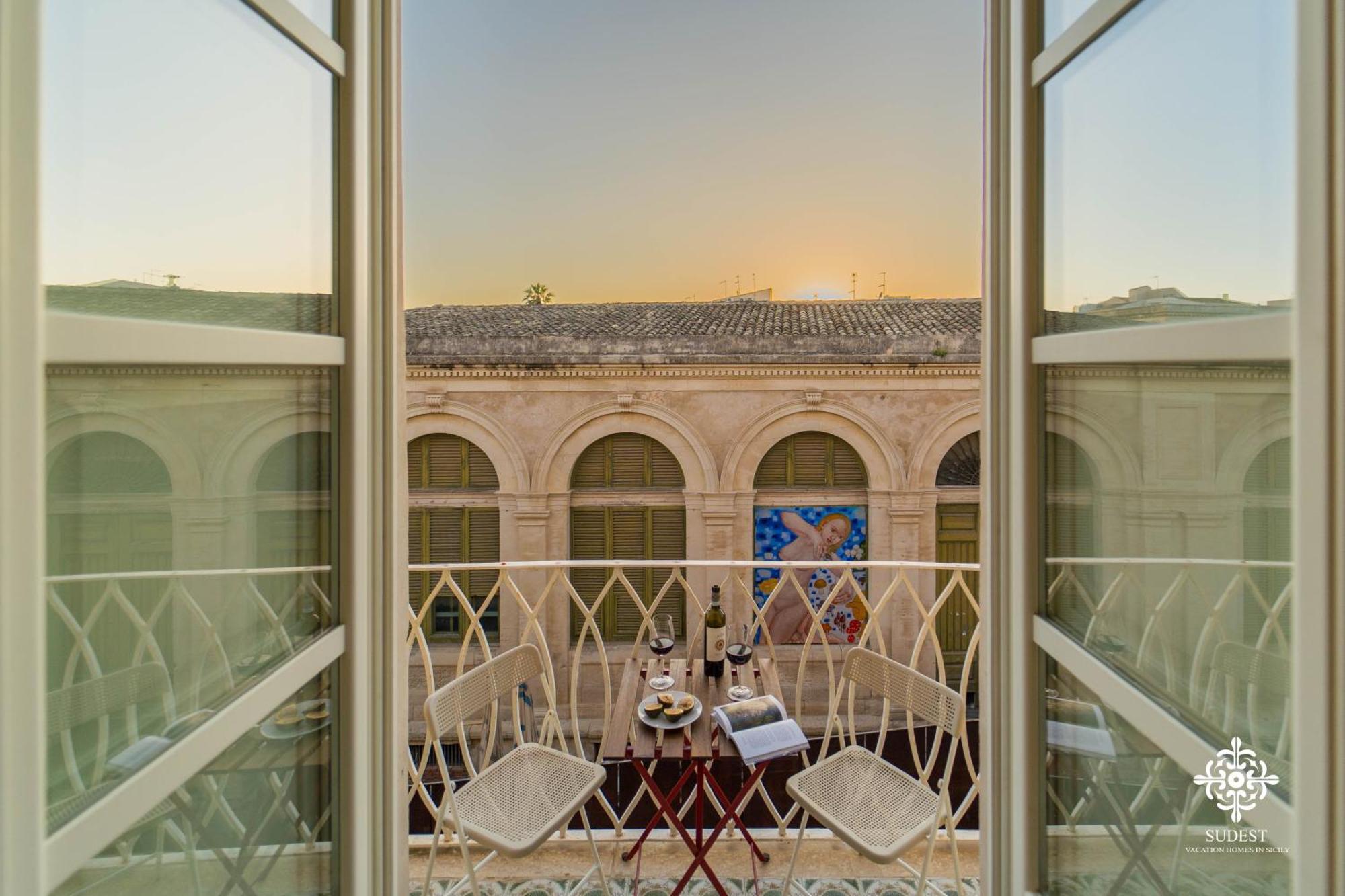 La Terrazza Sull'Antico Mercato Di Ortigia シラクーサ エクステリア 写真