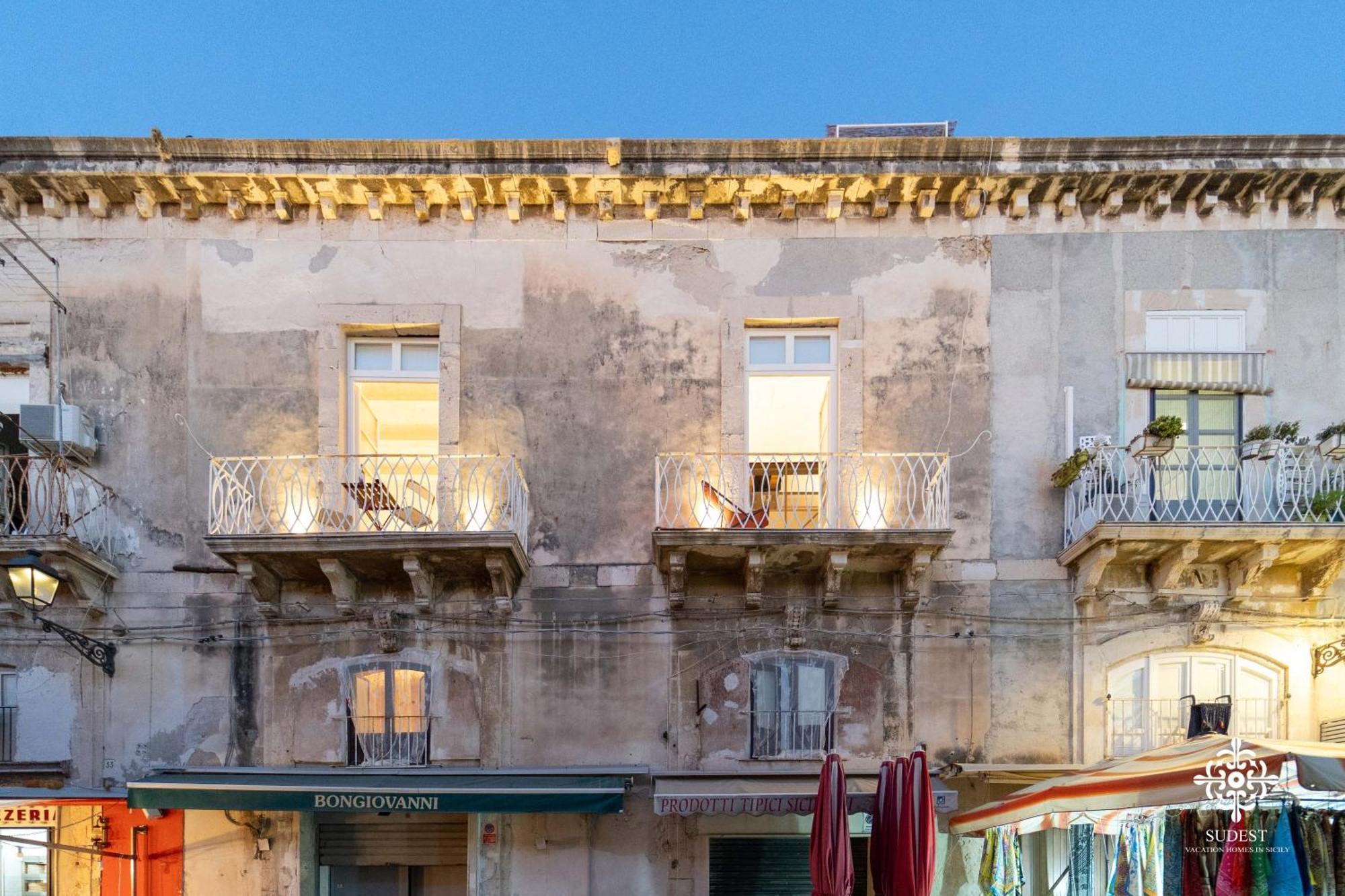 La Terrazza Sull'Antico Mercato Di Ortigia シラクーサ エクステリア 写真